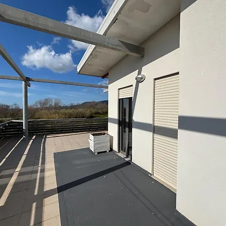 Per 1-2 Ospiti In Viale San Bruno *