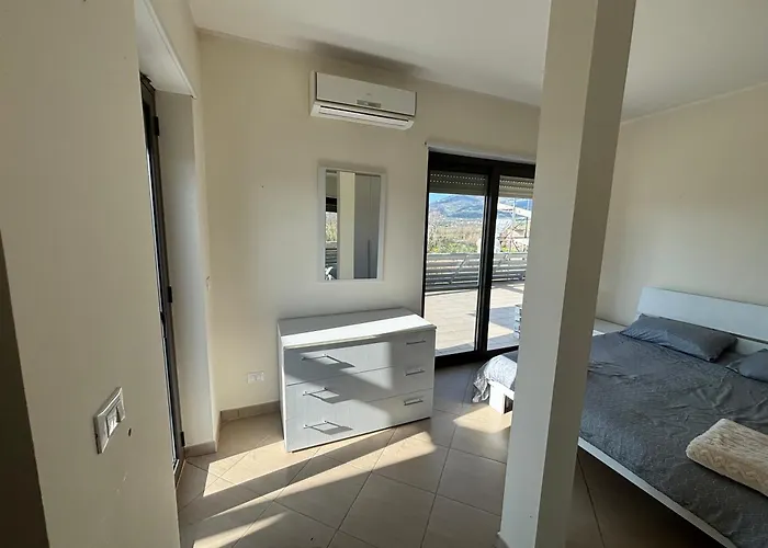 Per 1-2 Ospiti In Viale San Bruno SantʼEufemia Lamezia